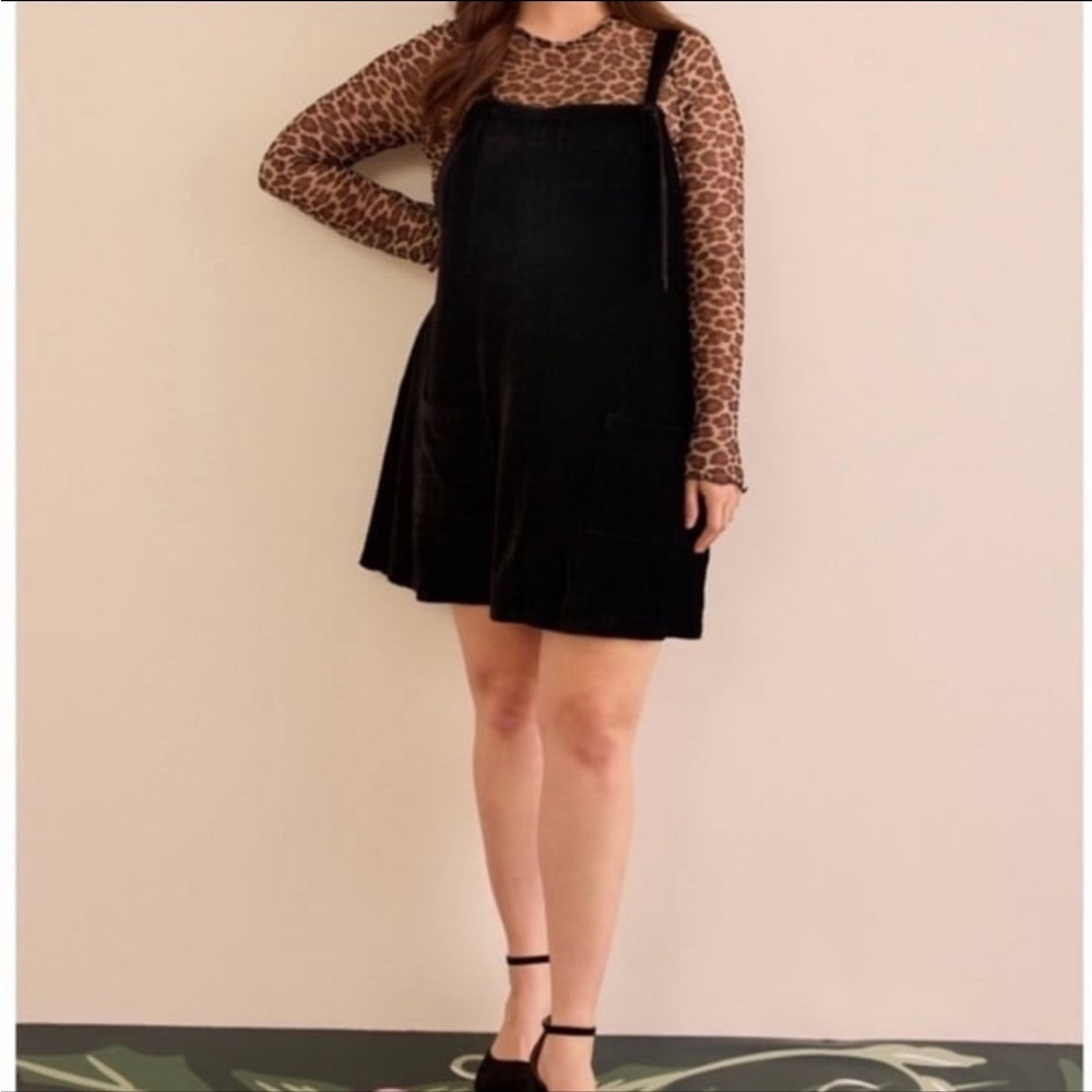 arula black skirtall dress - Picture 2 of 5